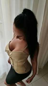 Canik Bayan Profilleri: Göz Kamaştıran Güzellik ve Etkileyici Bilgiler